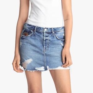 Mother Denim 🙌 Vagabond Mini Fray Denim Skirt 🌈 Size 29